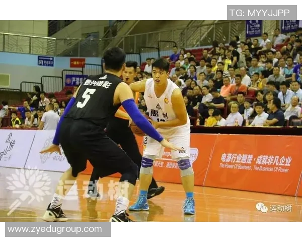 重庆篮球队状态变革引发热议球迷期待新赛季表现提升 重庆篮球队状态变革引发热议球迷期待新赛季表现提升