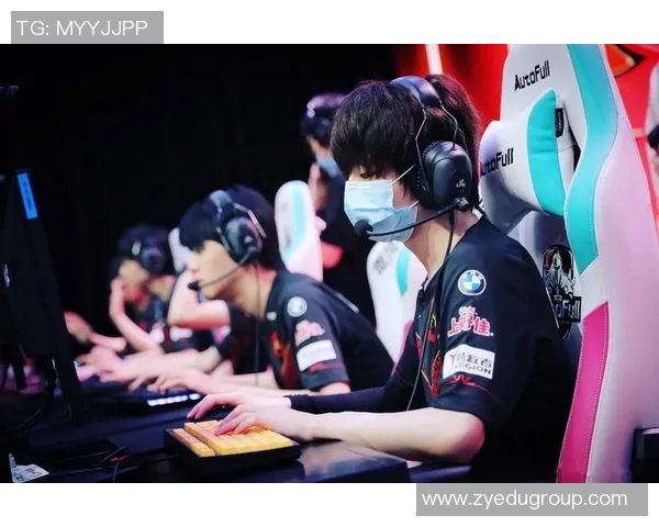 FPX战队意识引发热议玩家与评论员各执一词的争论分析 FPX战队意识引发热议玩家与评论员各执一词的争论分析