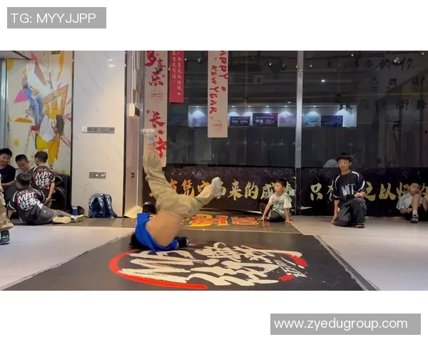 广州街舞队的战术控制体系与街舞文化的深度融合探讨